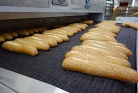 Spuštění nové pekařské pásové pece ve městě Haddon Heights (New Jersey).18